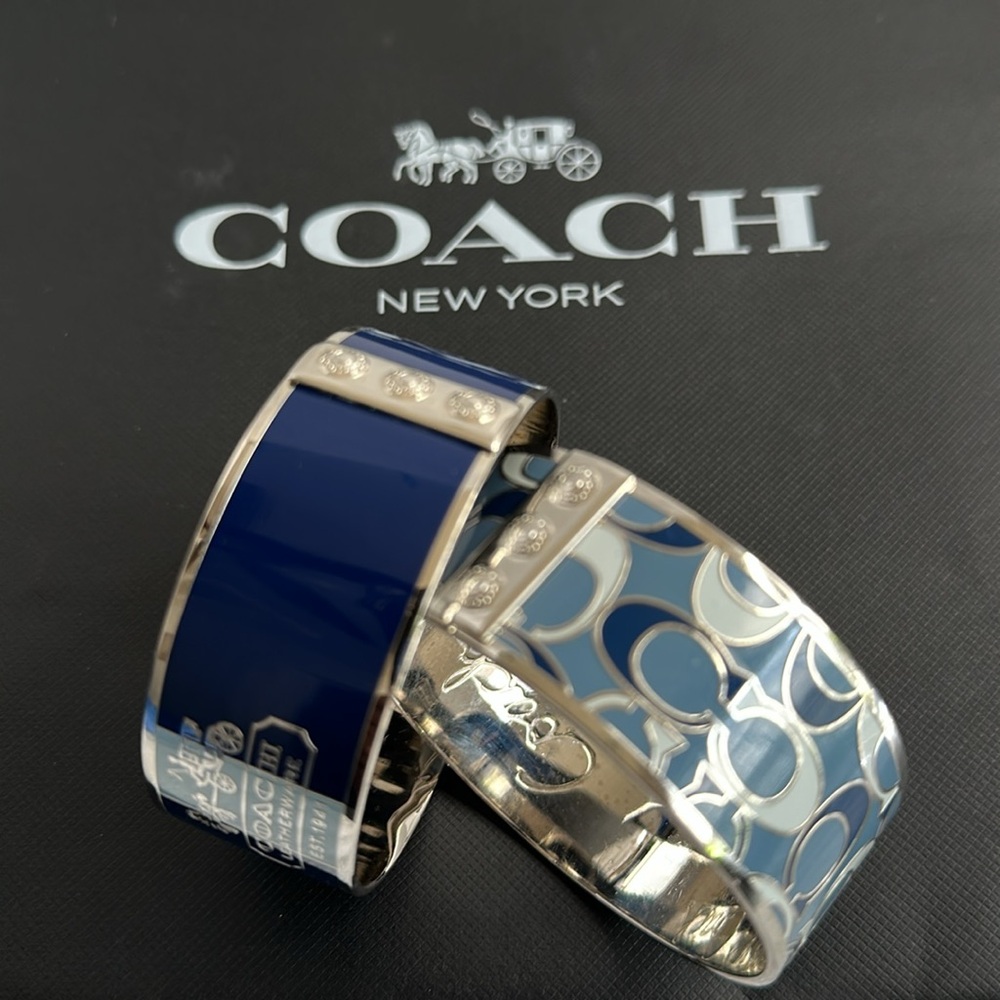 Coach horse and carriage and Cc Blue bracelet Duo. - Picture 7 of 16